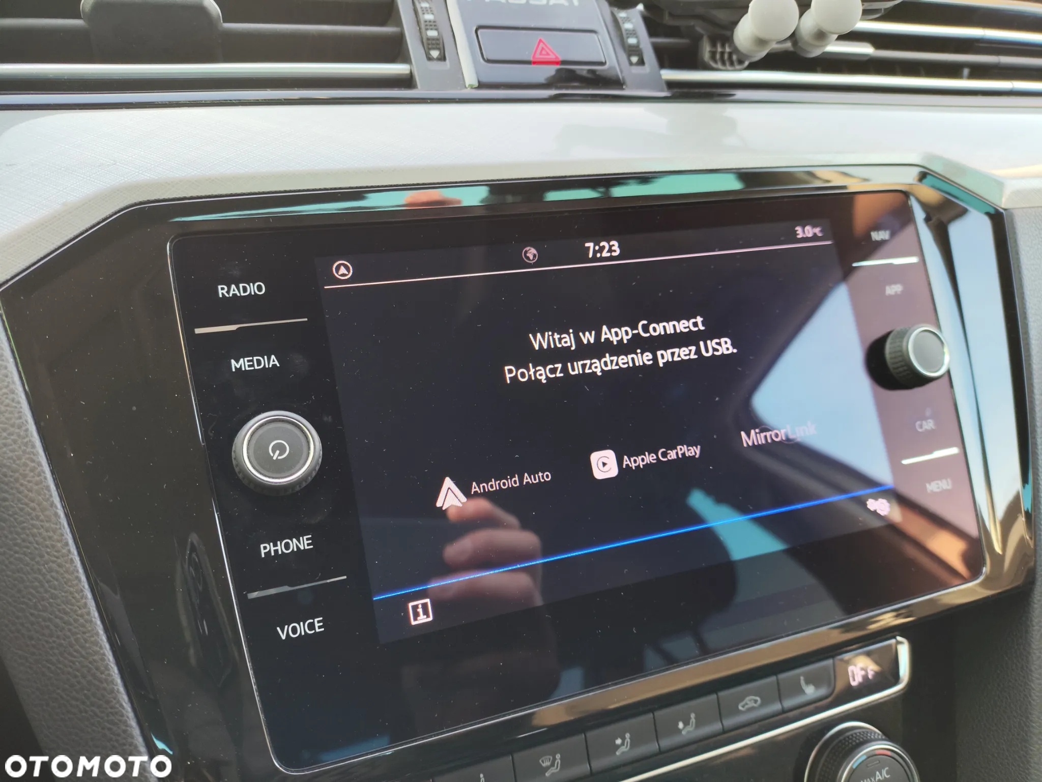 Volkswagen Passat 2.0 TSI Business DSG - 22