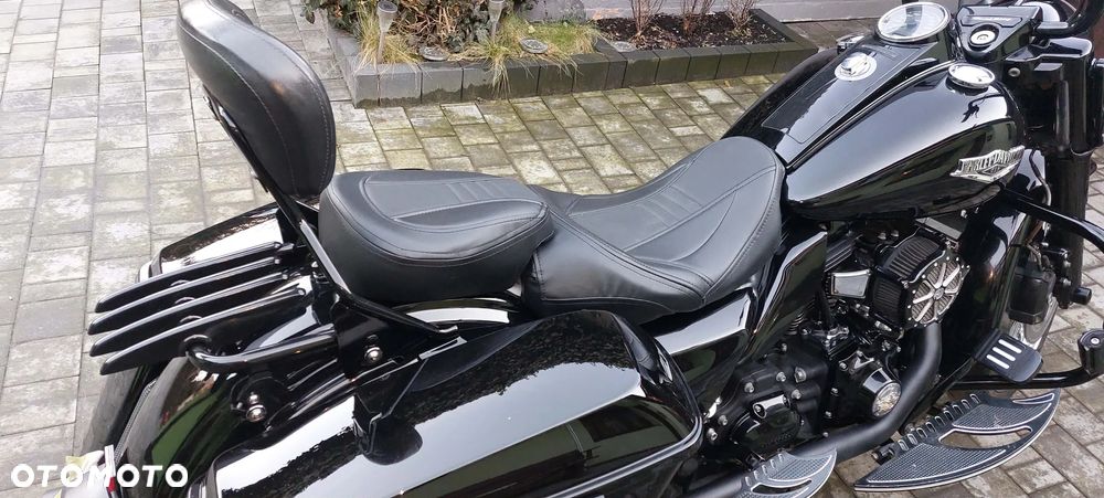 Harley-Davidson Touring Road King - 28