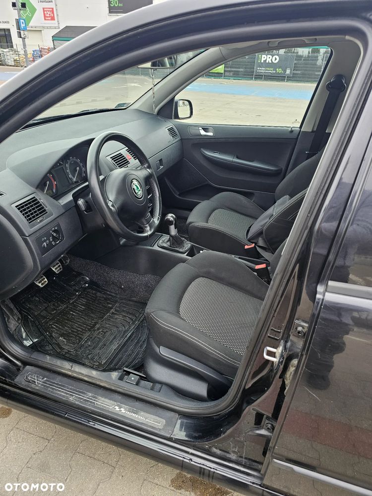 Skoda Fabia 1.4 16V Ambiente - 5