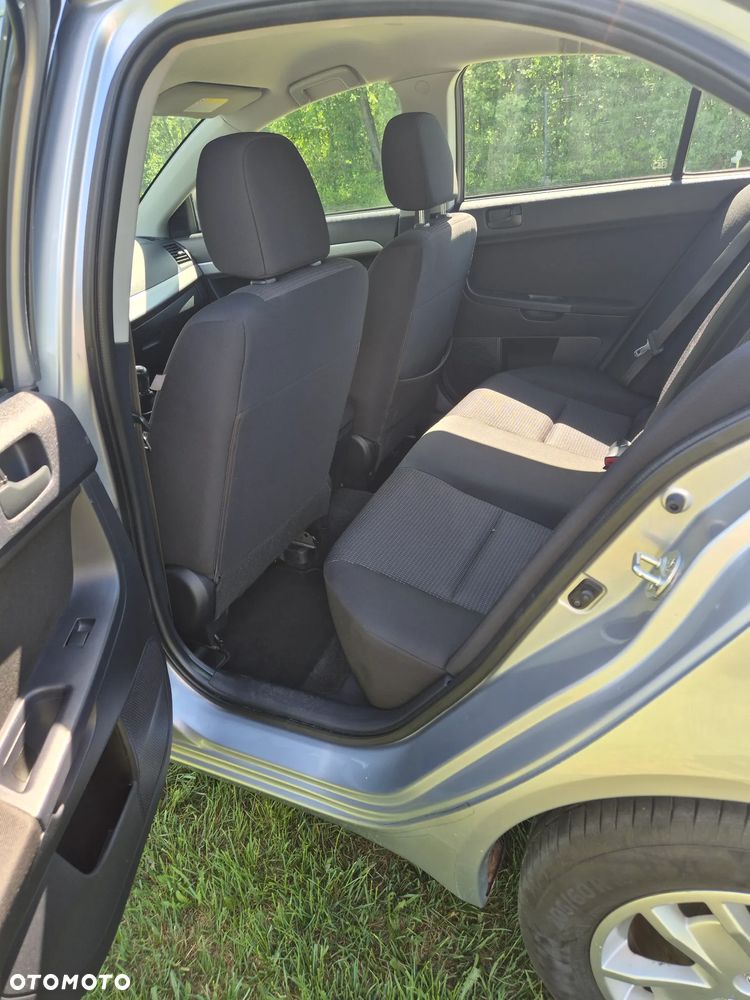 Mitsubishi Lancer 1.5 - 4