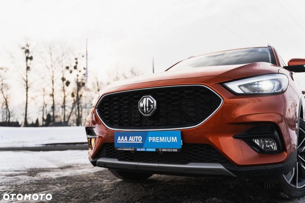 MG ZS - 8