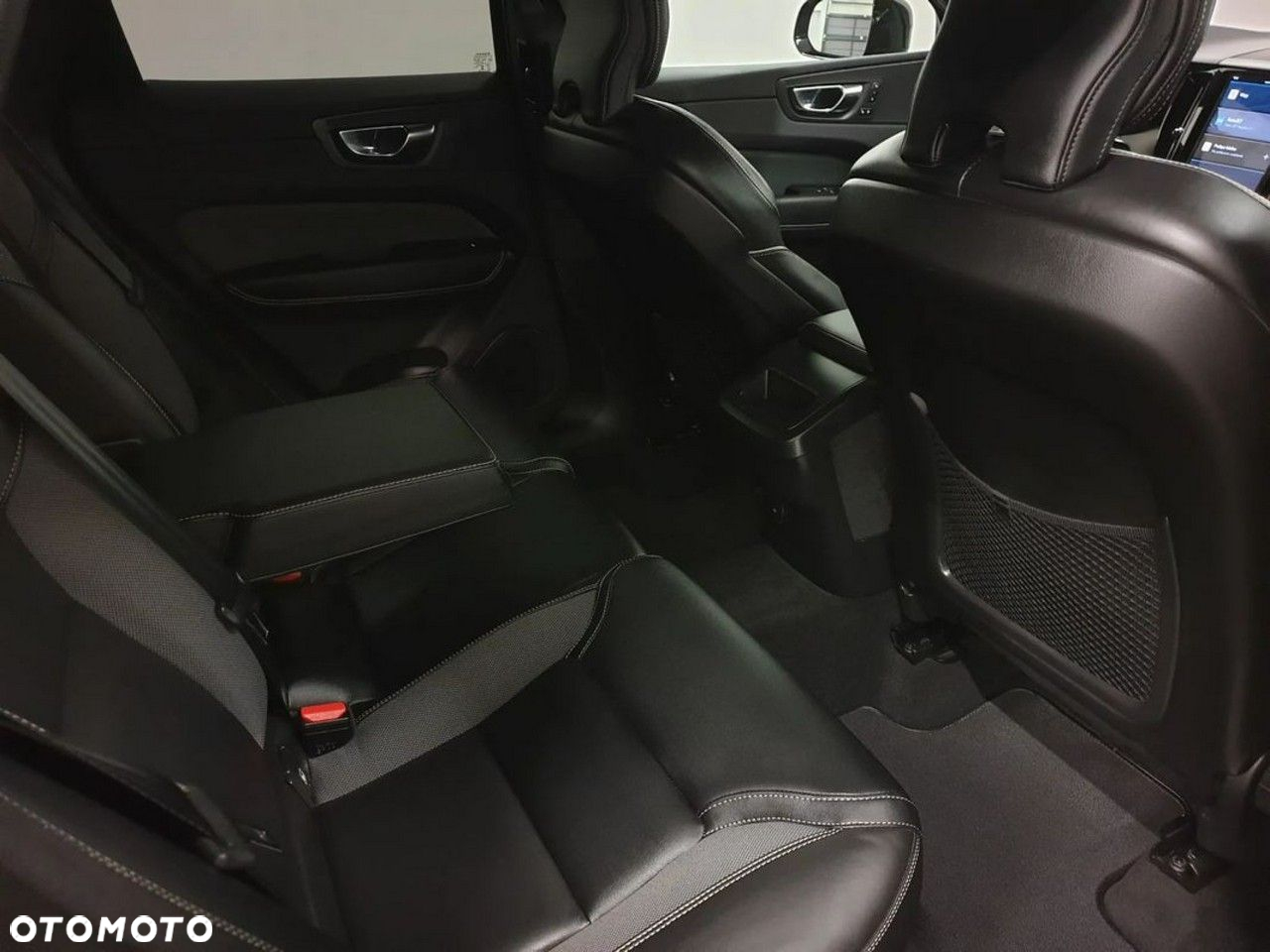 Volvo XC 60 B4 D Geartronic RDesign - 25