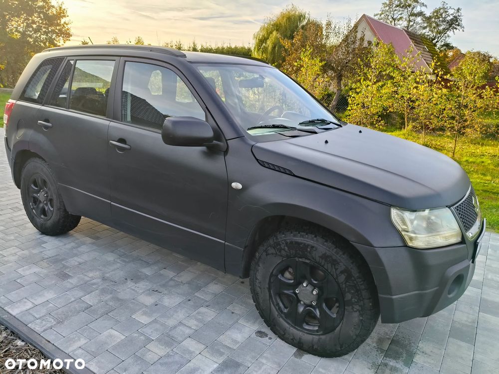 Suzuki Grand Vitara 2.0 - 3