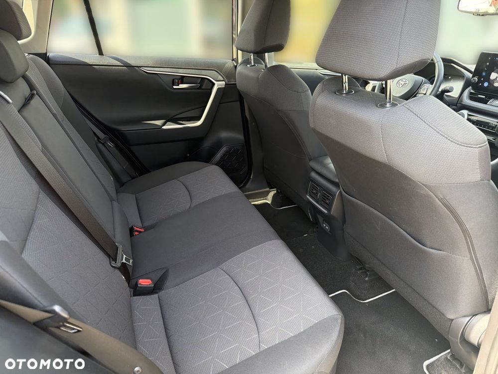 Toyota RAV4 - 11