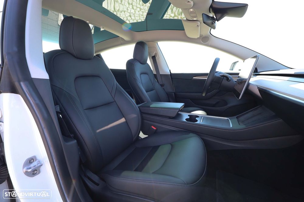 Tesla Model 3 Tração Traseira Standard - 17