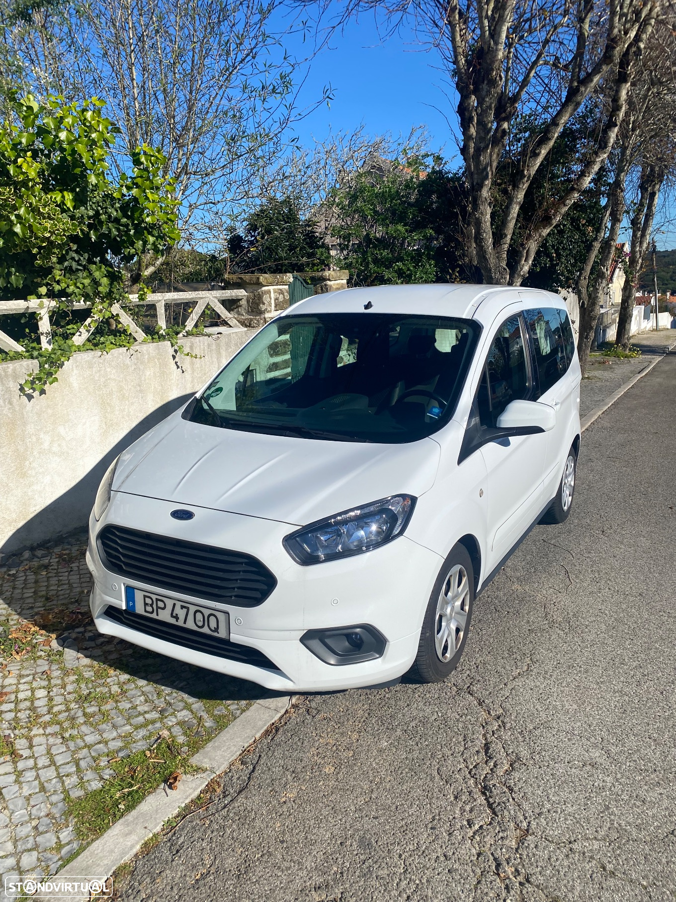 Ford Tourneo Courier 1.5 TDCi Ambiente - 4