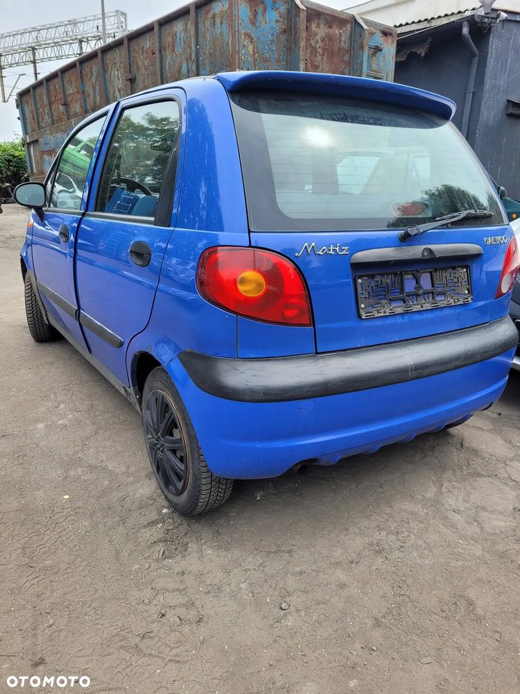 Na części: Daewoo Matiz Rok 2004 Pojemność 995 Moc 47 kw Benzyna - 7