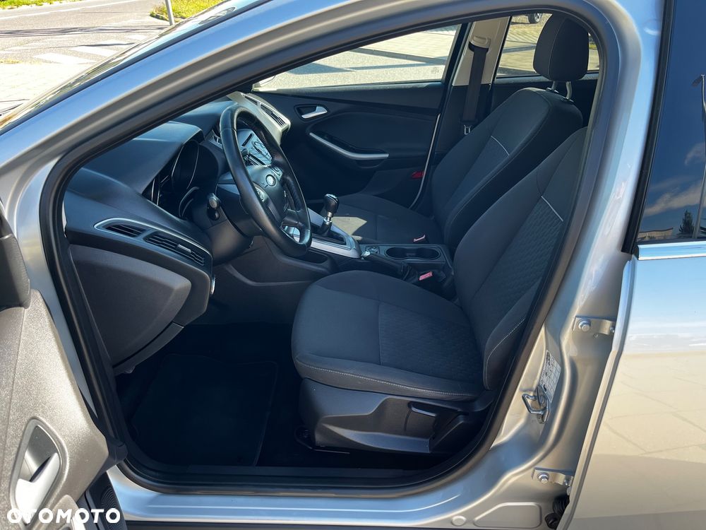 Ford Focus 1.6 TDCi DPF Start-Stopp-System SYNC Edition - 16