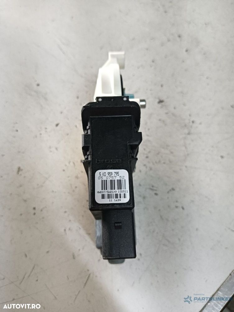 Motoras macara geam dreapta spate VOLKSWAGEN TIGUAN 5N_ 2007 - > 5k0959795 - 2