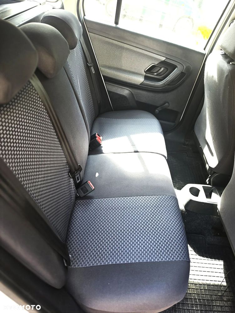 Skoda Fabia 1.6 TDI DPF Ambition - 15