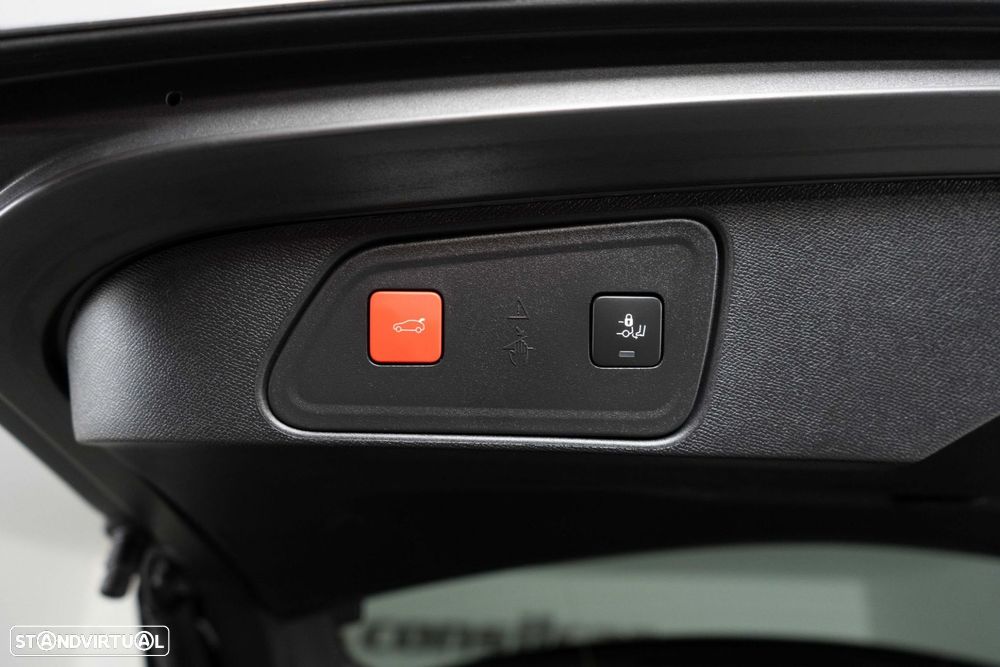 Peugeot 3008 1.6 Hybrid4 GT e-EAT8 - 17