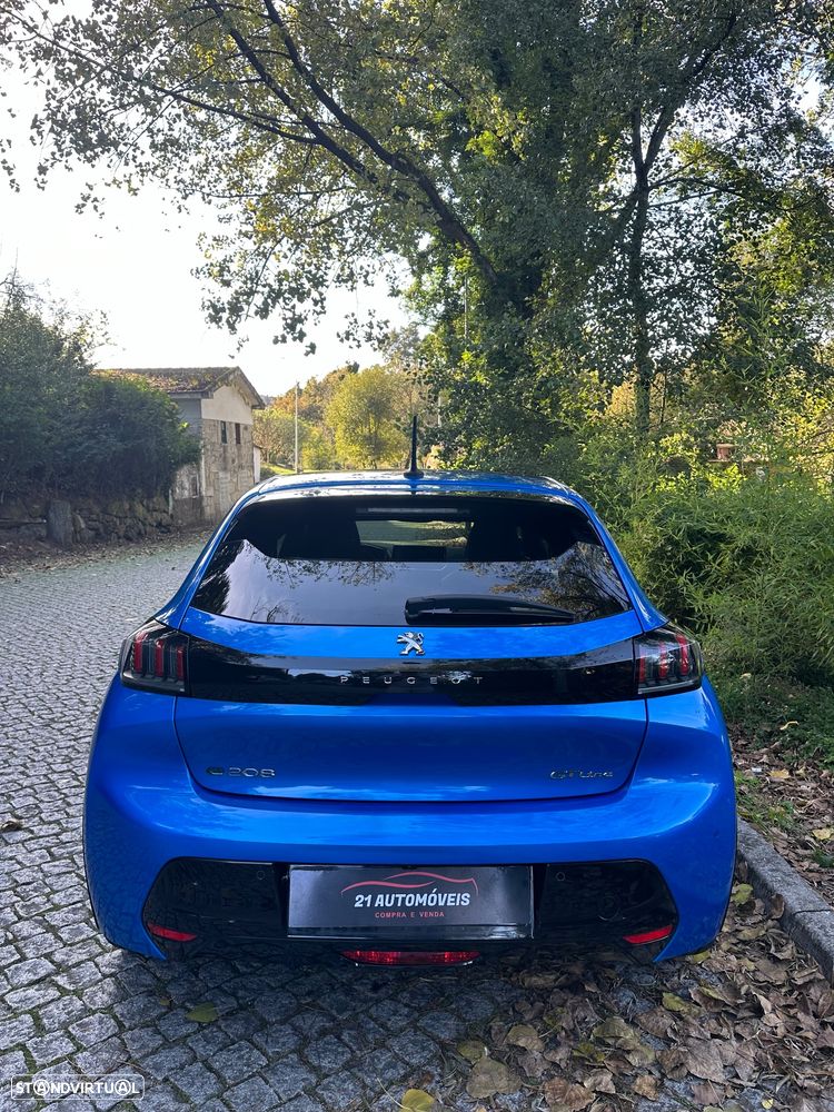 Peugeot e-208 GT - 8