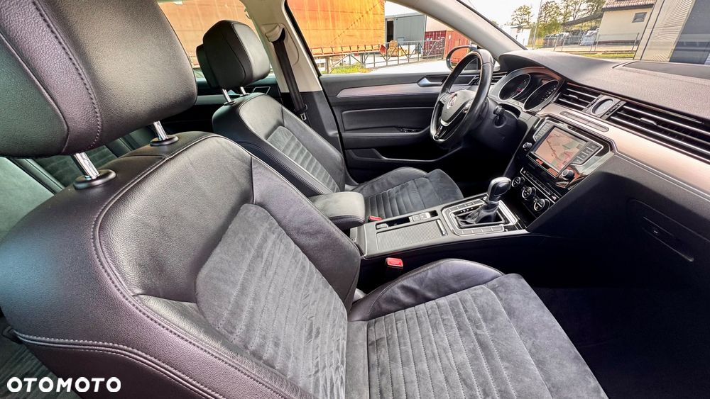 Volkswagen Passat Variant 2.0 TDI DSG (BlueMotion Technology) Highline - 37