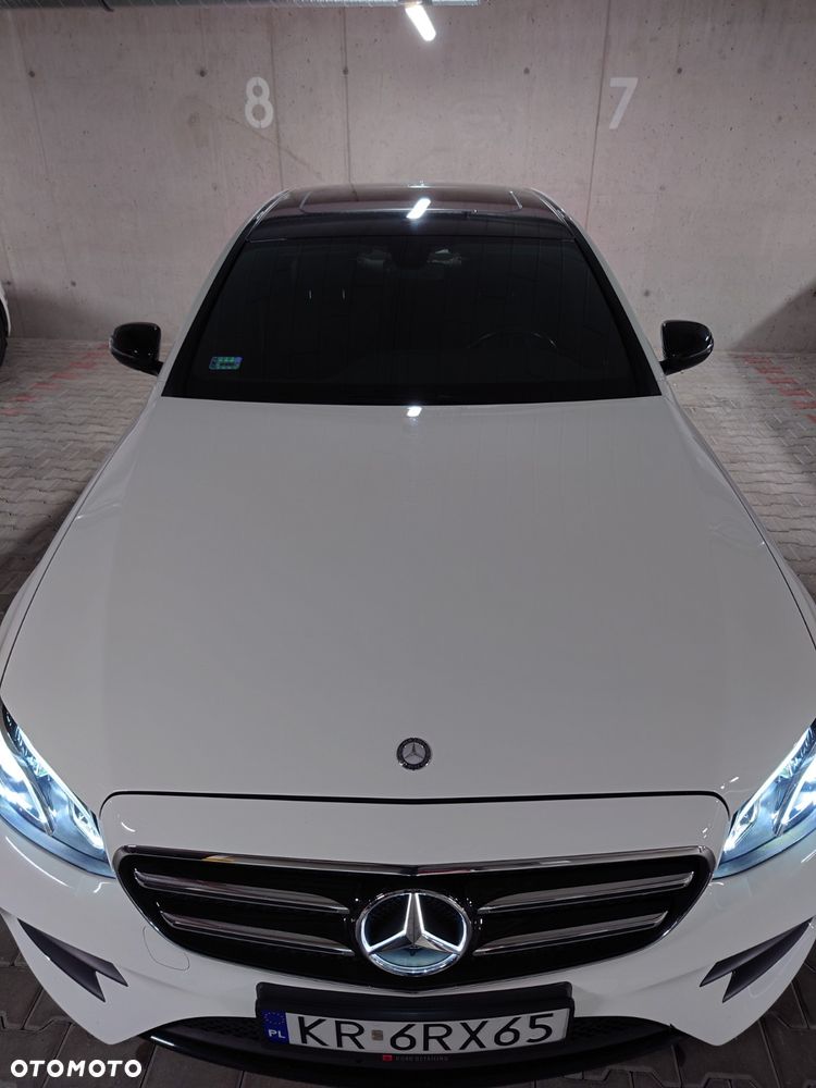 Mercedes-Benz Klasa E 300 9G-TRONIC AMG Line - 22