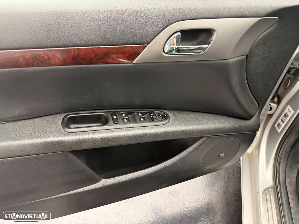 Peugeot 407 SW HDi 110 - 6