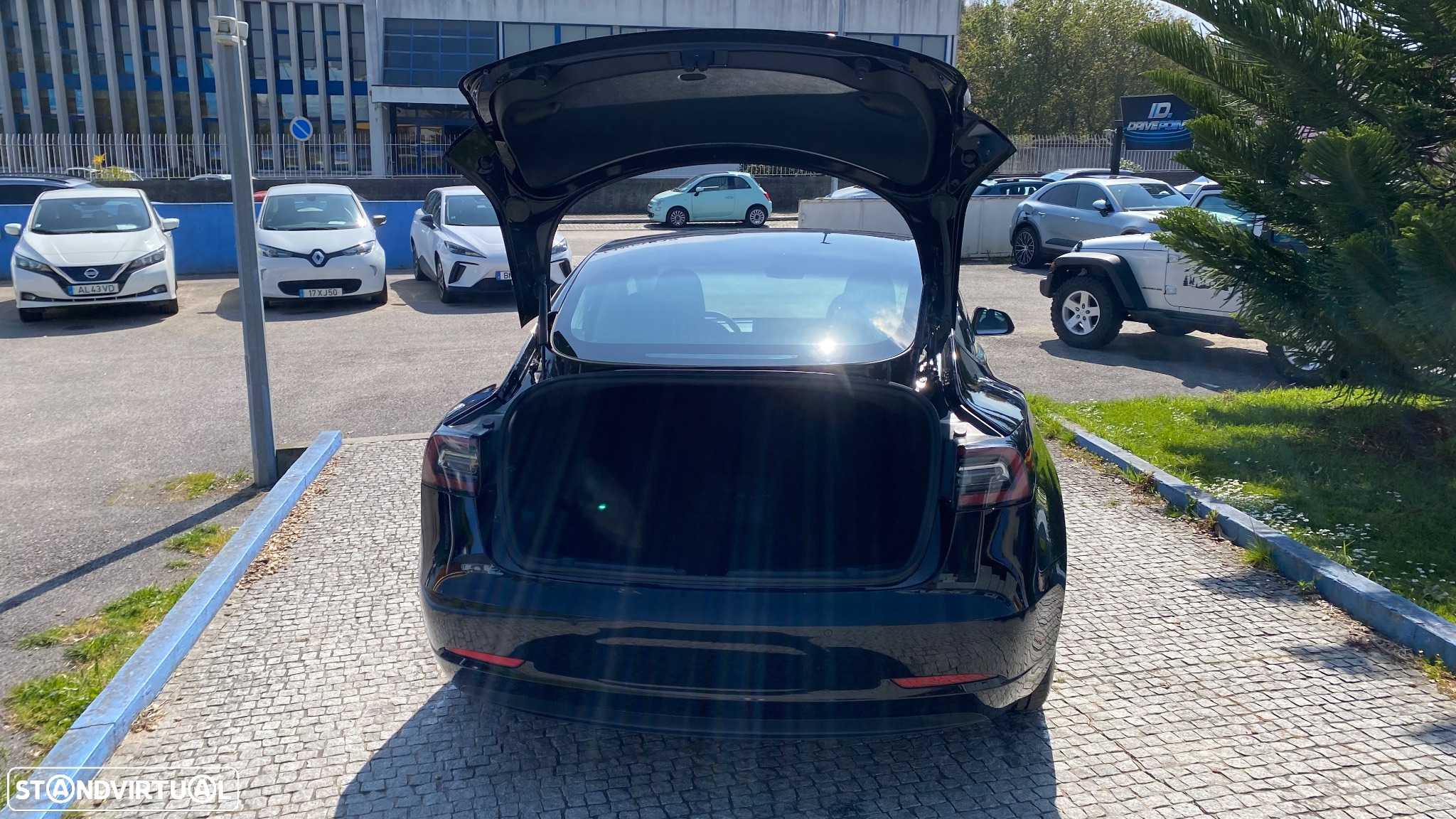 Tesla Model 3 Long-Range Dual Motor AWD - 11