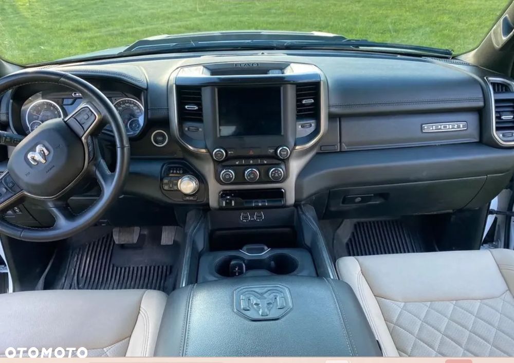 Dodge RAM 5.7 4x4 - 6
