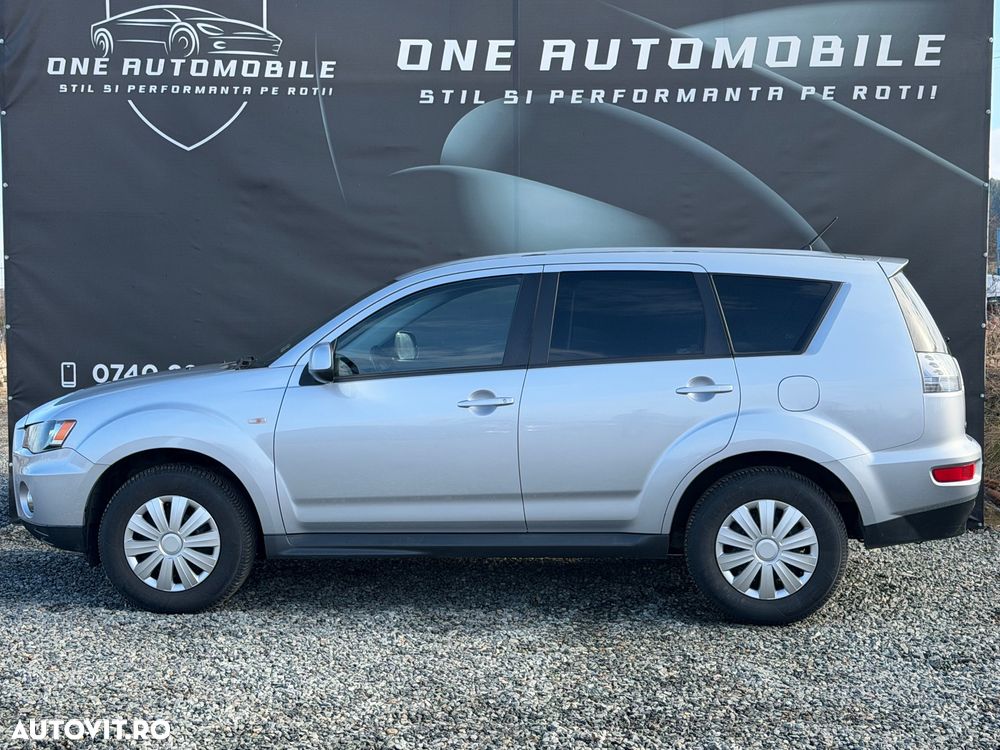 Mitsubishi Outlander - 5