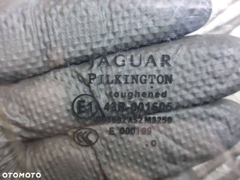 SZYBA DRZWI PRAWY PRZÓD + LEWY TYŁ + PRAWY TYŁ JAGUAR XF X250 - 3
