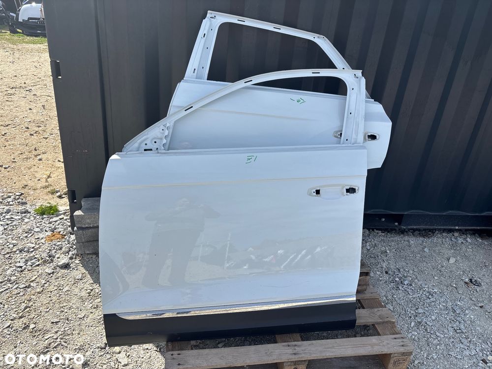 Volkswagen T-Roc Drzwi przednie lewe - 1