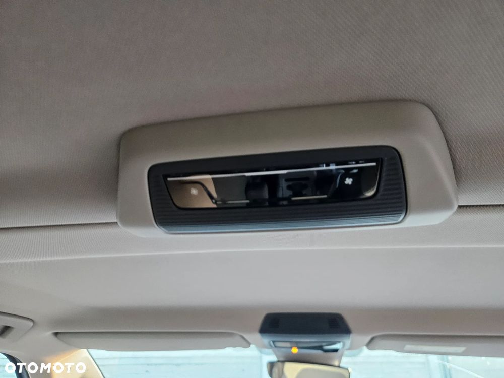Volkswagen Multivan 2.0 TDI L2 DSG - 25