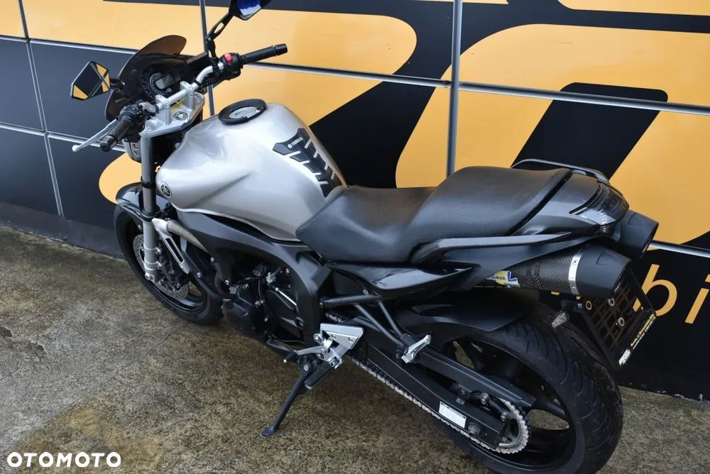 Yamaha FZ6 - 9