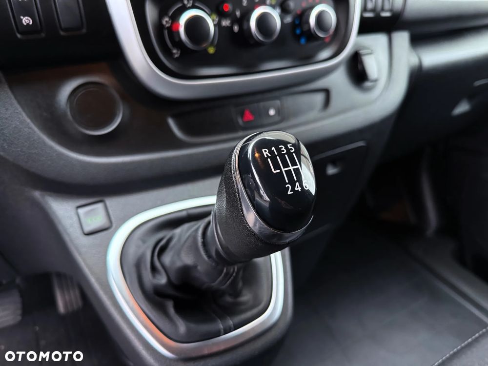Renault Trafic Long L2H1 Maxi Furgon Blaszak Salon PL, Serwisowany, Bezwypadkowy - 19