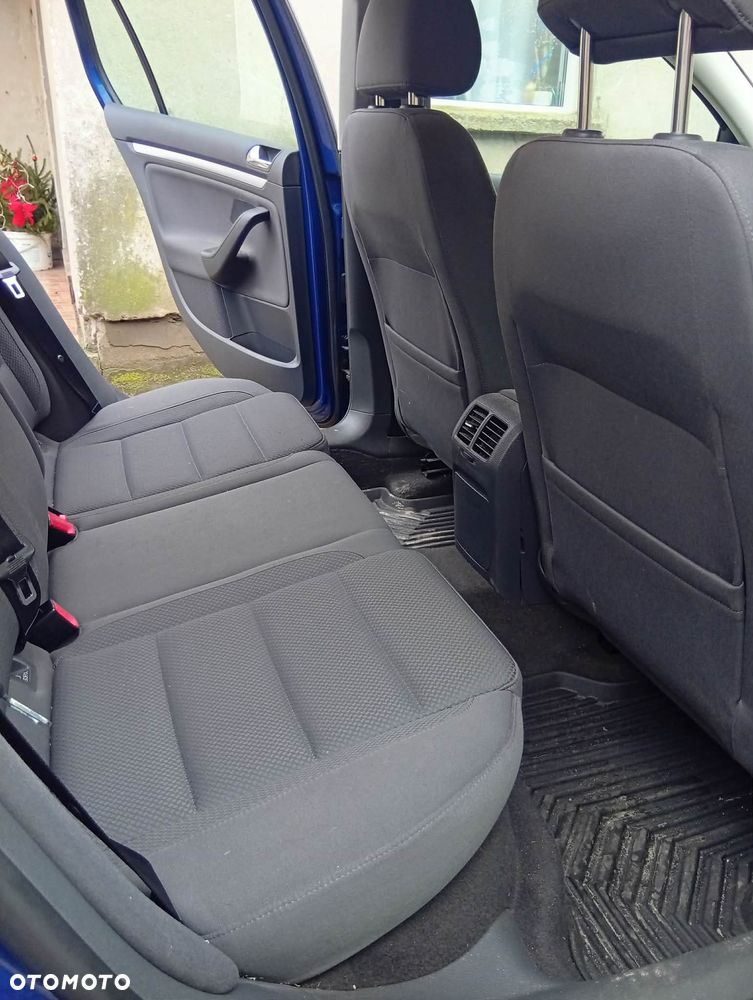 Volkswagen Golf - 10