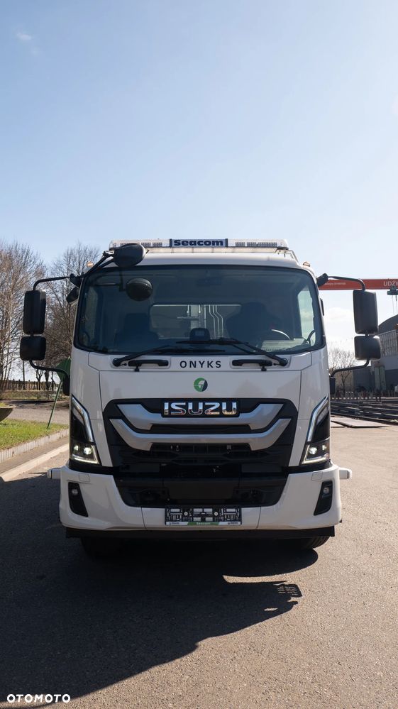 Isuzu F14 - 7