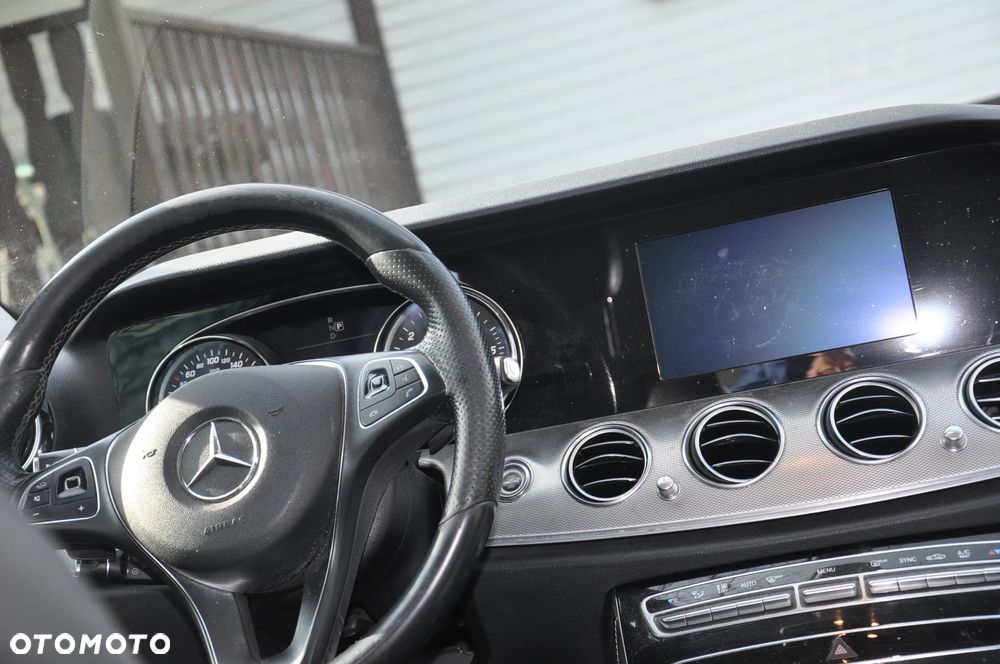 Mercedes-Benz Klasa E 200 d 9G-TRONIC - 8