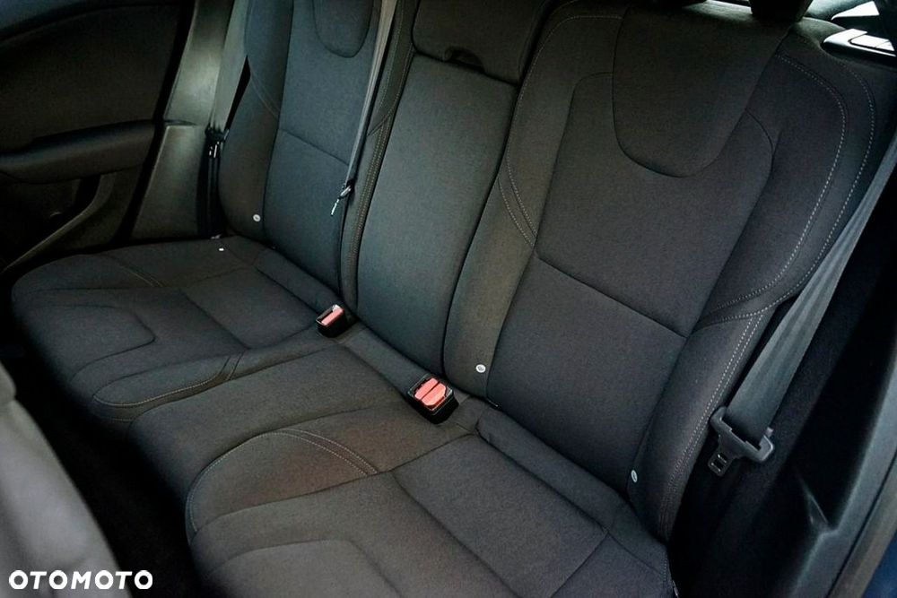 Volvo V40 - 20
