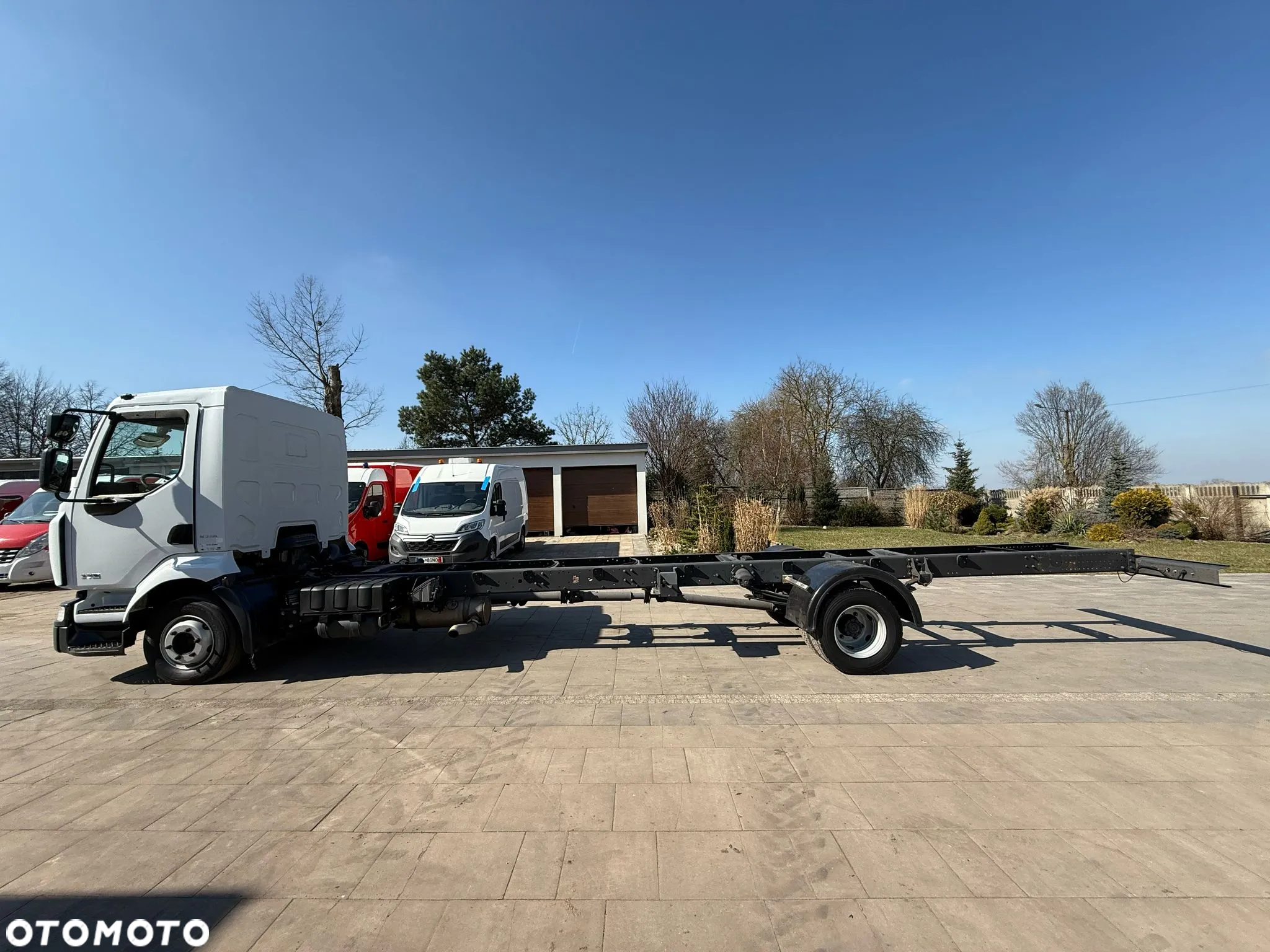 Renault Midlum 220 DXI - 5