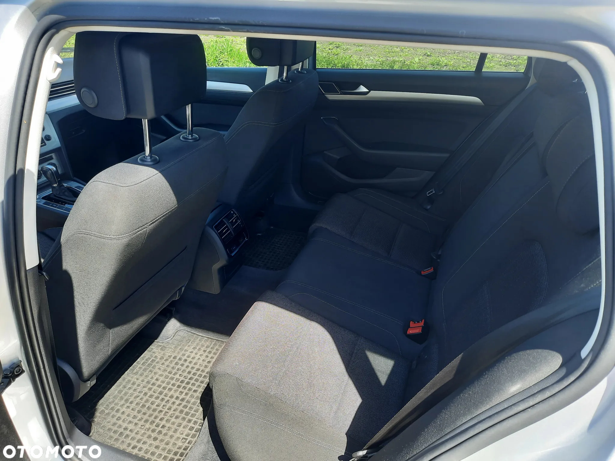 Volkswagen Passat Variant 2.0 TDI DSG (BlueMotion Technology) Comfortline - 13