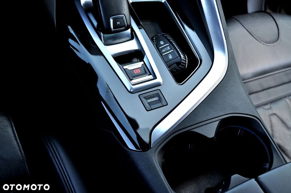 Peugeot 3008 BlueHDi 180 Stop & Start EAT6 GT - 35