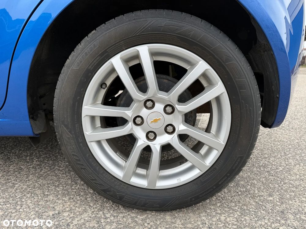 Chevrolet Aveo 1.6 LTZ - 29