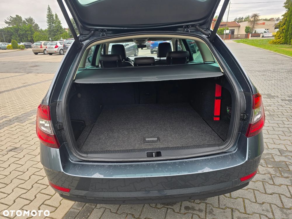 Skoda Octavia 2.0 TDI 4x4 DSG L&K - 23