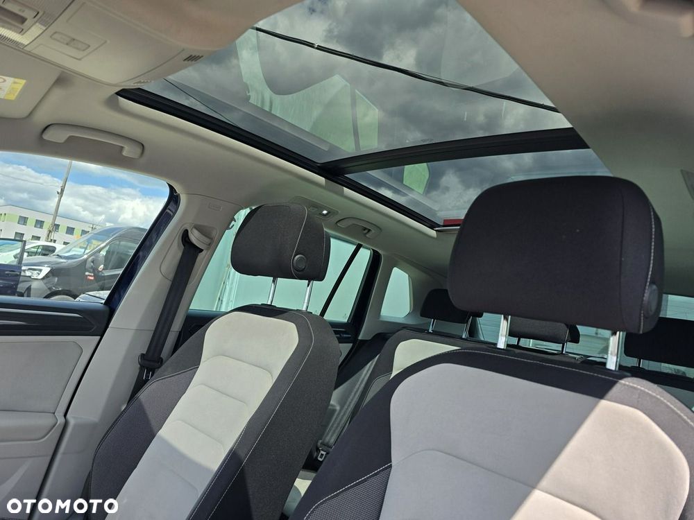 Volkswagen Tiguan - 12
