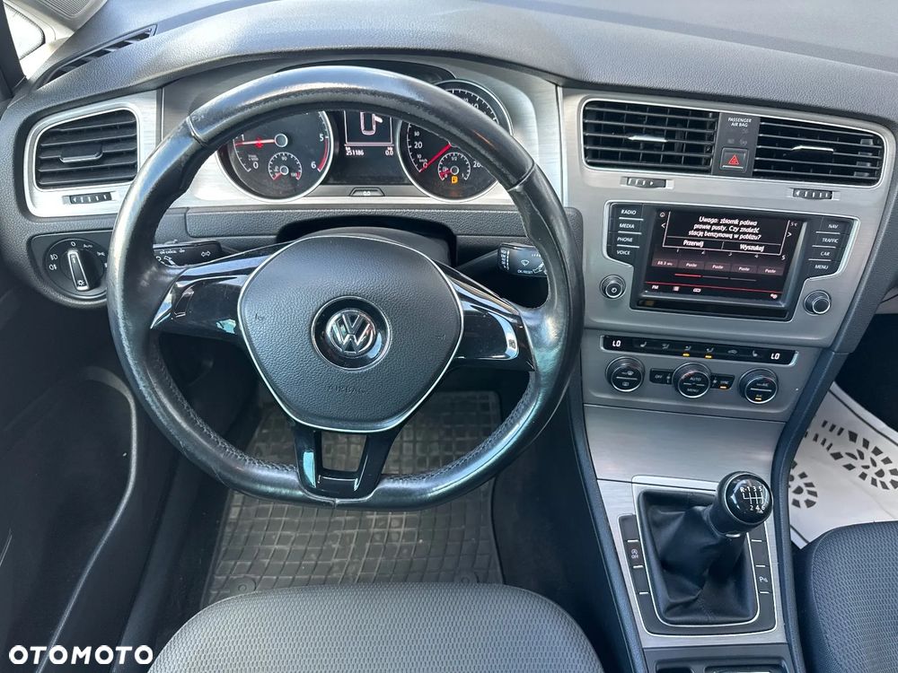 Volkswagen Golf 2.0 TDI BMT Comfortline - 19