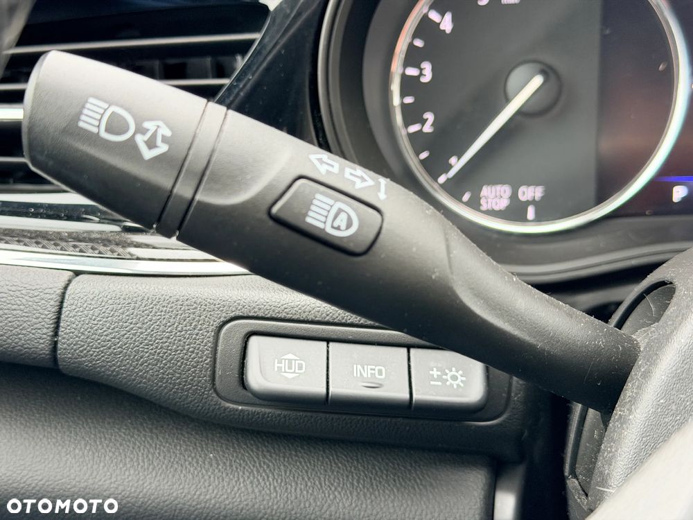 Opel Insignia 2.0 CDTI Elegance S&S - 16