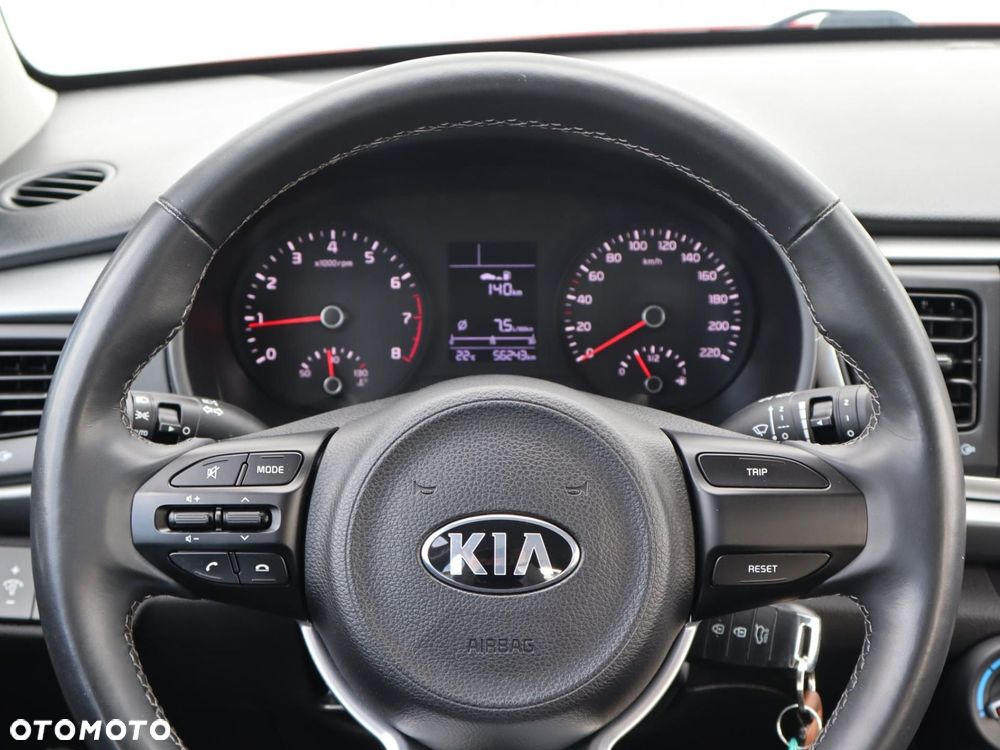 Kia Rio - 11