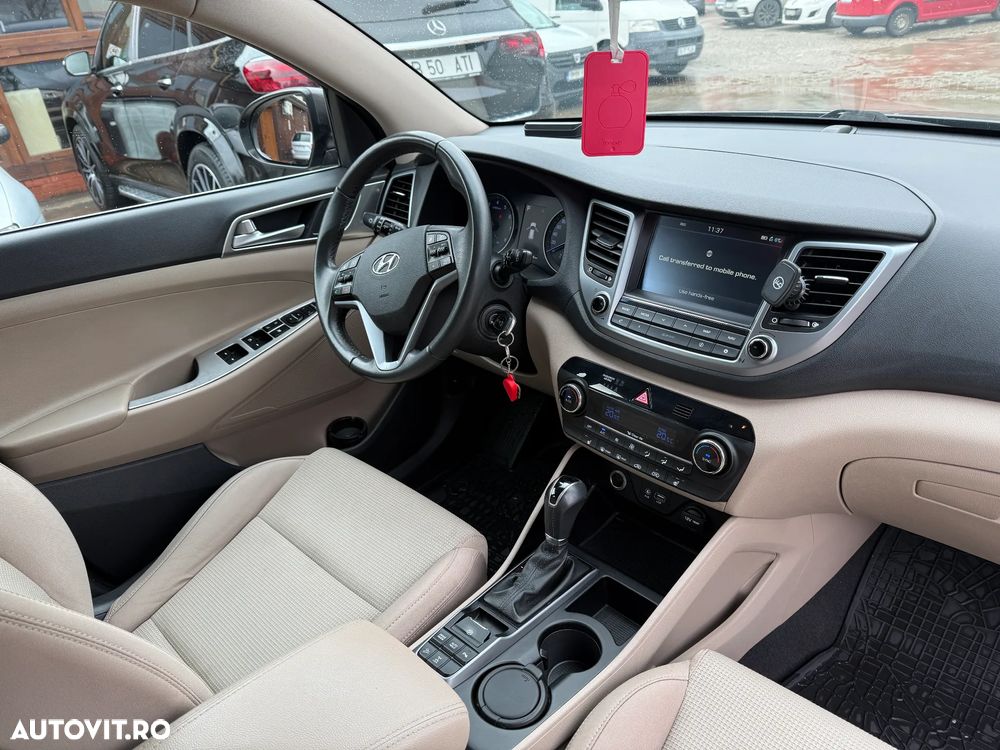 Hyundai Tucson 1.6 T-GDi 4WD 7DCT Luxury+ - 12