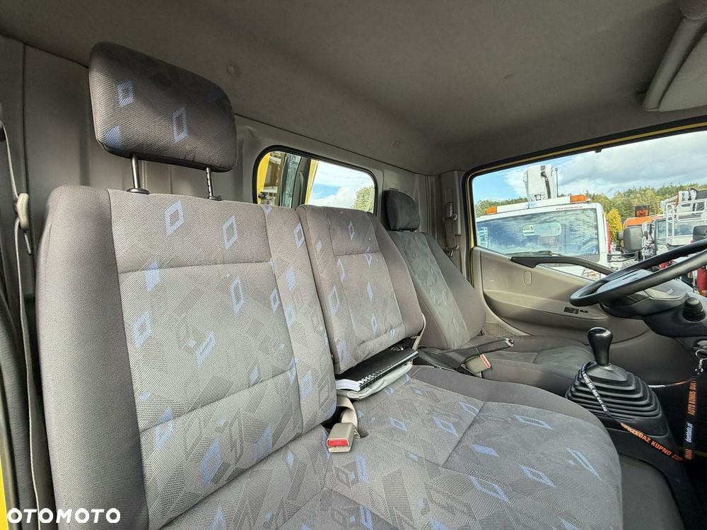 Renault Maxity - 28