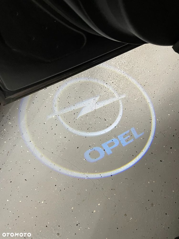 Opel Astra 1.4 Cosmo - 25