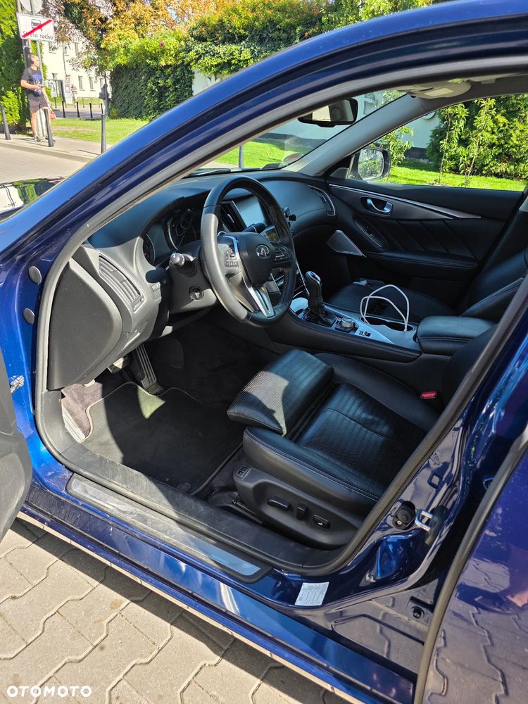Infiniti Q50 2.0t Sport Tech EU6 - 10