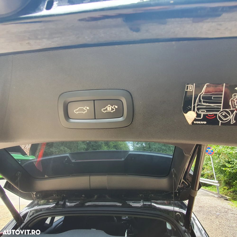 Volvo XC 40 D3 Geartronic R-Design - 12