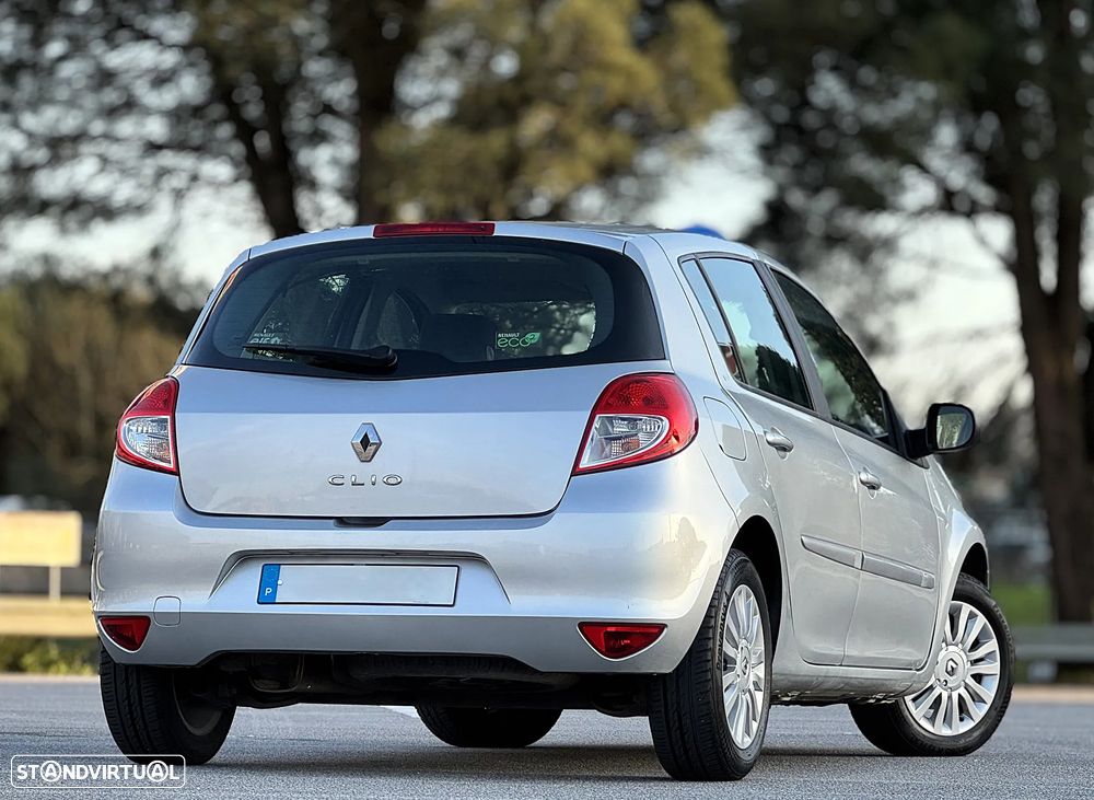 Renault Clio 1.2 16V Dynamique S - 5