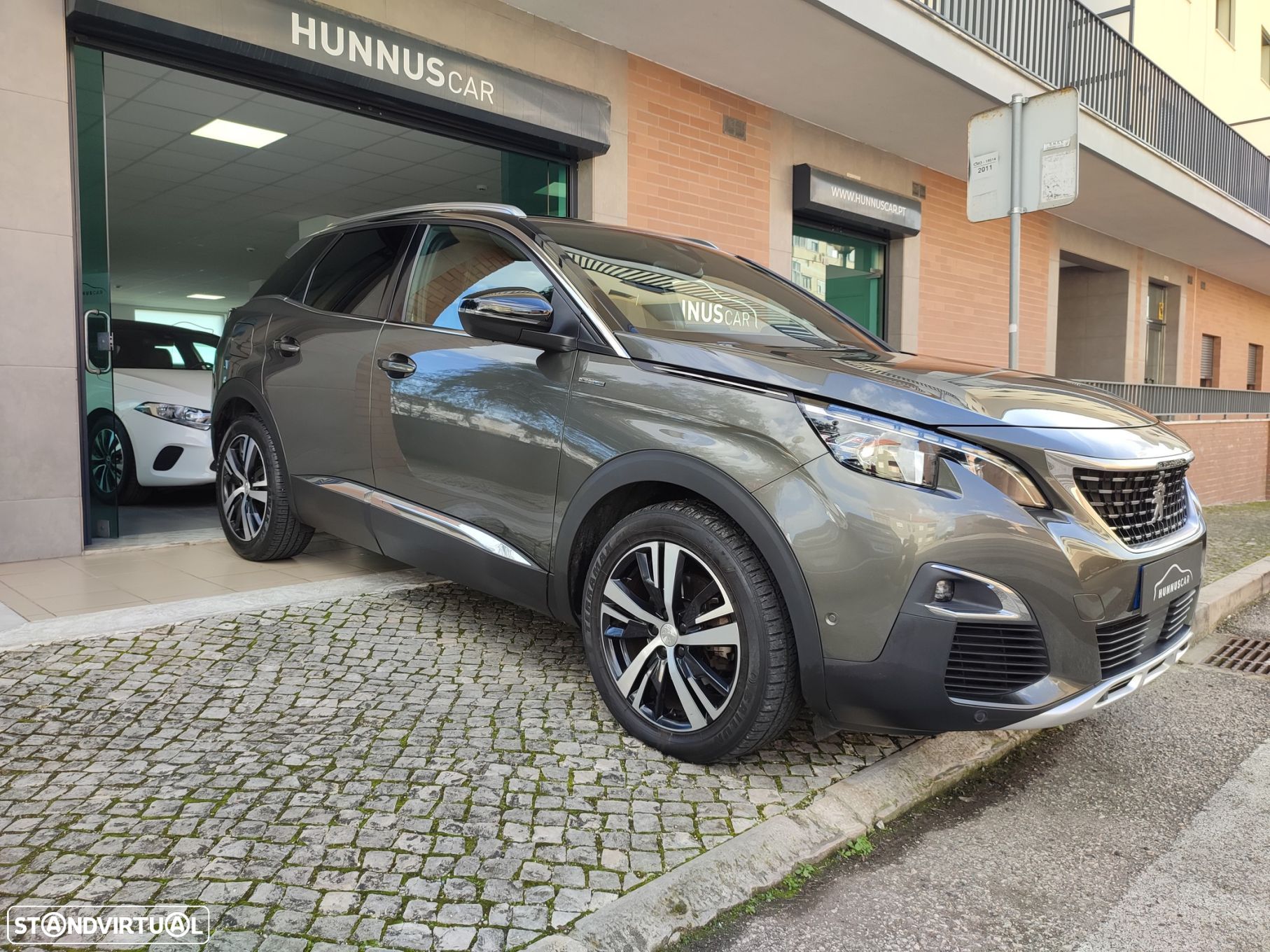 Peugeot 3008 1.5 BlueHDi GT Line EAT8 - 1