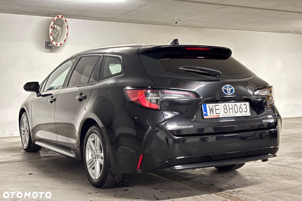 Toyota Corolla 1.8 Hybrid Comfort - 18