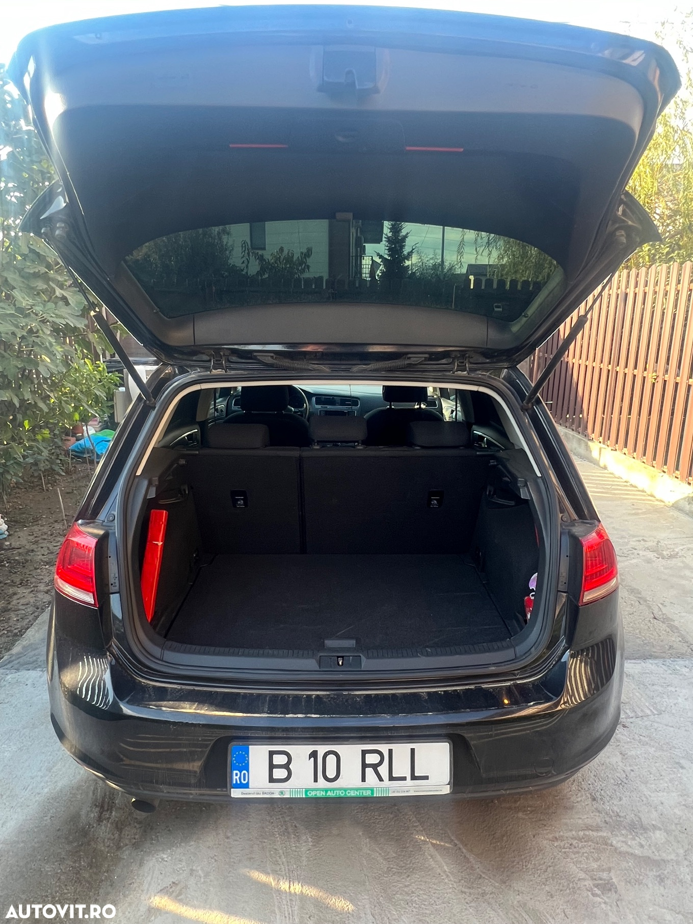 Volkswagen Golf - 2