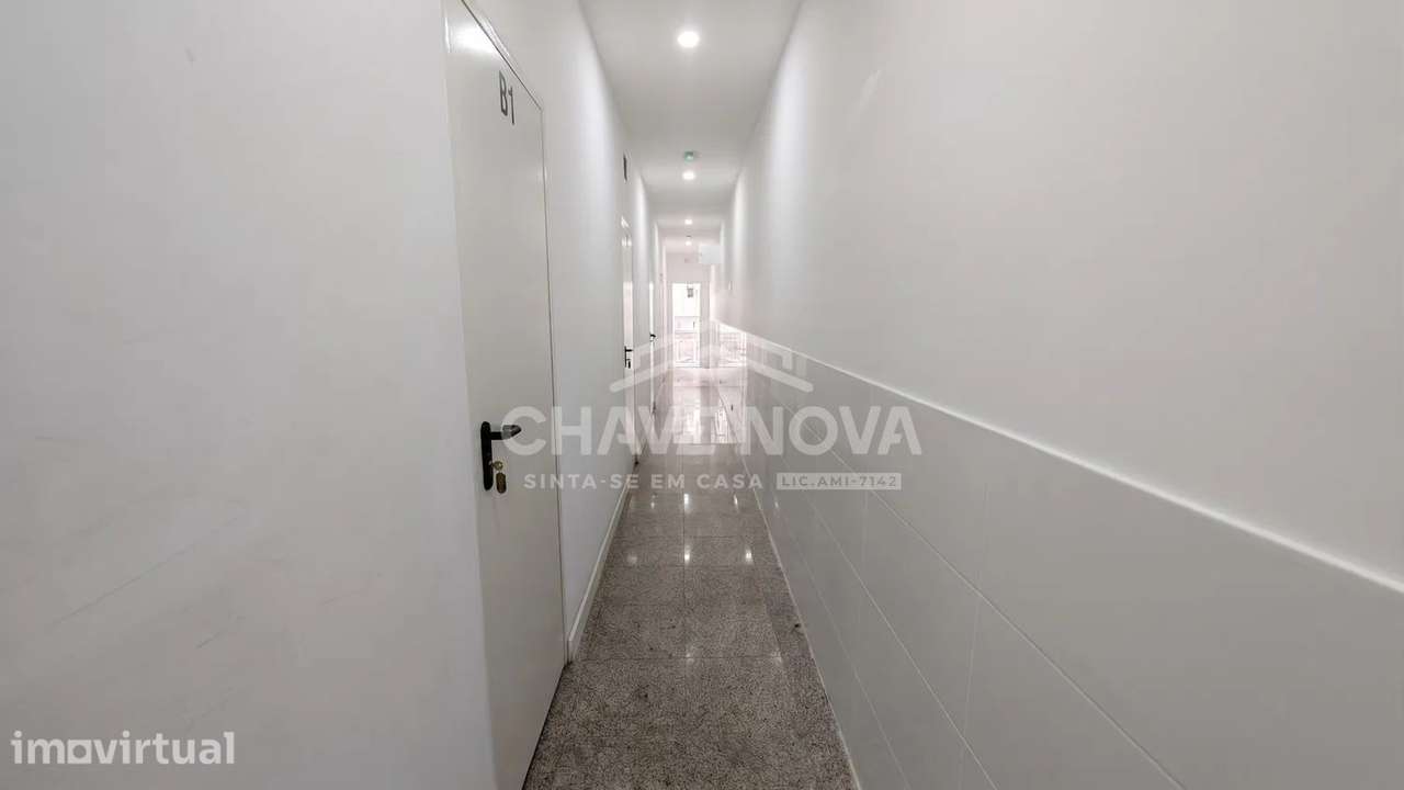 Prédio em Propriedade Total | 5 T0´s + Loja | Carvalhido - Porto - Grande imagem: 4/38